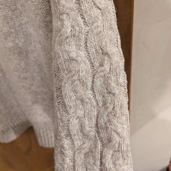 Liz Claiborne Cable Knit Gold Accent Cream Women's Sweater-Size Medium - Picture 4 of 4